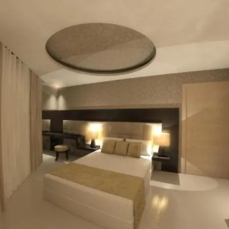 Tarsanas Studios 4*