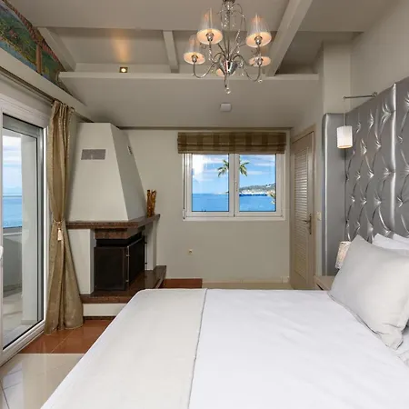 Lägenhetshotell Tarsanas Studios 4*