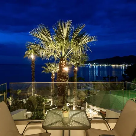 Tarsanas Studios 4*