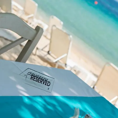 Tarsanas Aparthotel 4*