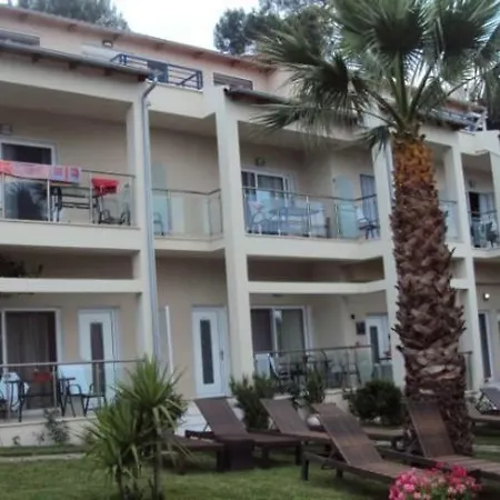 Tarsanas Studios 4*
