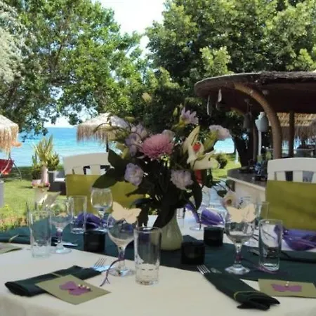 Tarsanas Aparthotel 4*
