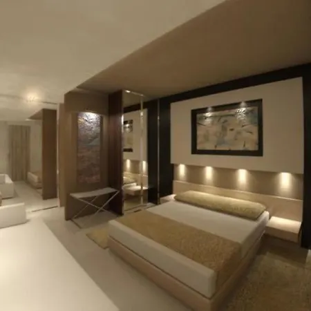 Tarsanas Apartahotel 4*